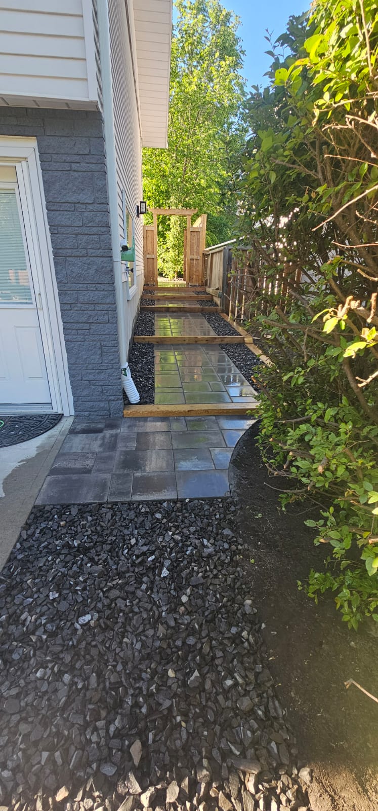 Wood Steps and Paving Stones Walkway Rundle Rocks Drainage Solution-min