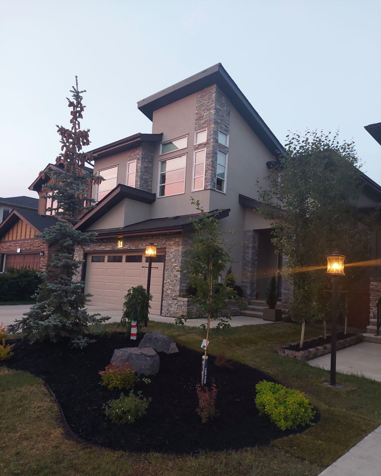 Aspen Woods Front Yard Landscaping photo 5